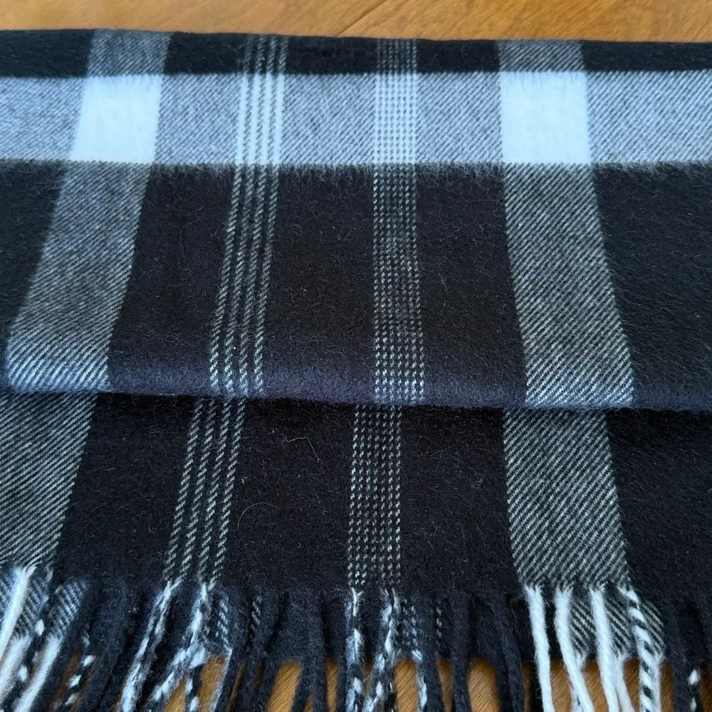 Scottish cashmere scarf